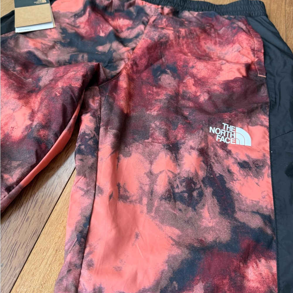 The North Face Women's Printed
Hydrenaline Pants - Picture 3 of 9